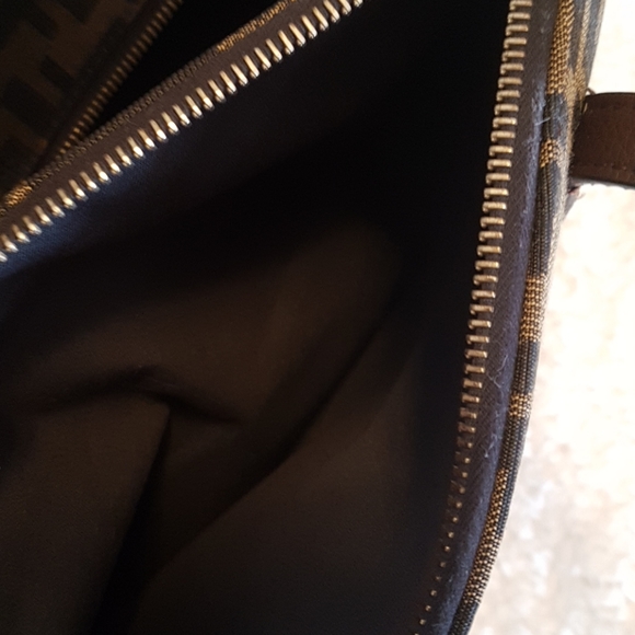 Fendi Handbag - Picture 10 of 16